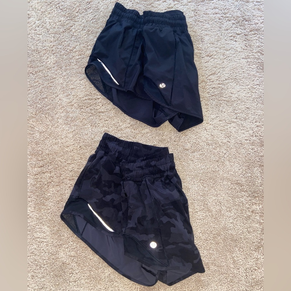 Lululemon Athletica 2.5 inch Black & Camo Hotty Hot Shorts